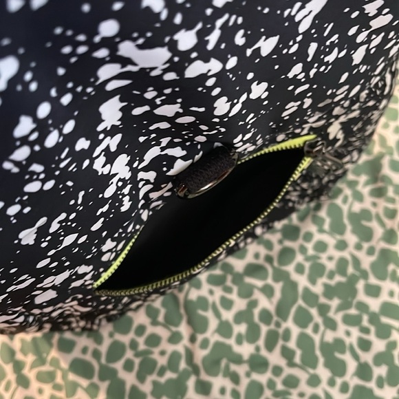 Fabletics The Riley Backpack - Picture 7 of 10